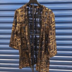 Berek Black and Gold Patterned Short Kimono